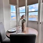 Modern 1bdr With Wifi & Harbour Views! 瓦莱塔