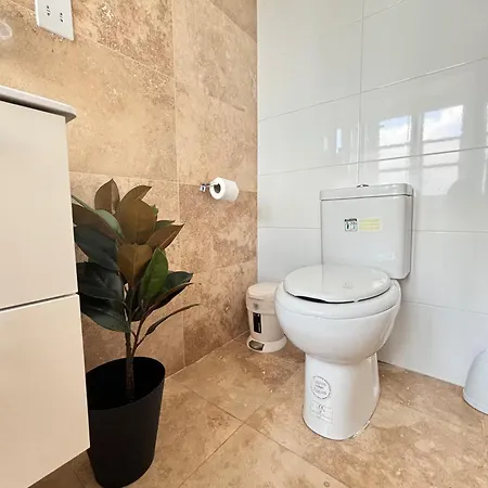 Modern 1bdr With Wifi & Harbour Views! Appartement *