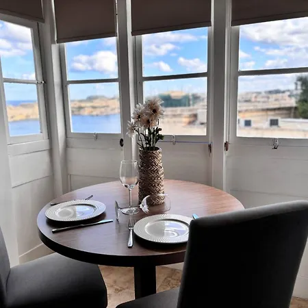 Modern 1bdr With Wifi & Harbour Views! Appartement *