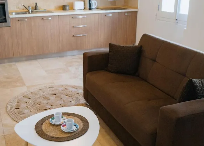 Modern 1bdr With Wifi & Harbour Views! *