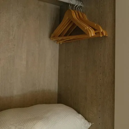 Modern 1bdr With Wifi & Harbour Views! דירה