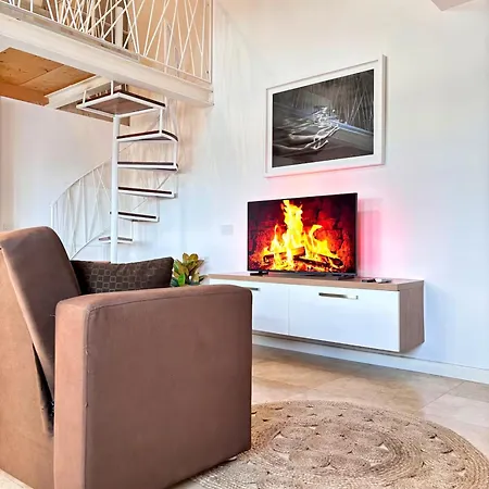 Apartment Modern 1bdr With Wifi & Harbour Views! *