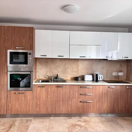 Modern 1bdr With Wifi & Harbour Views! *